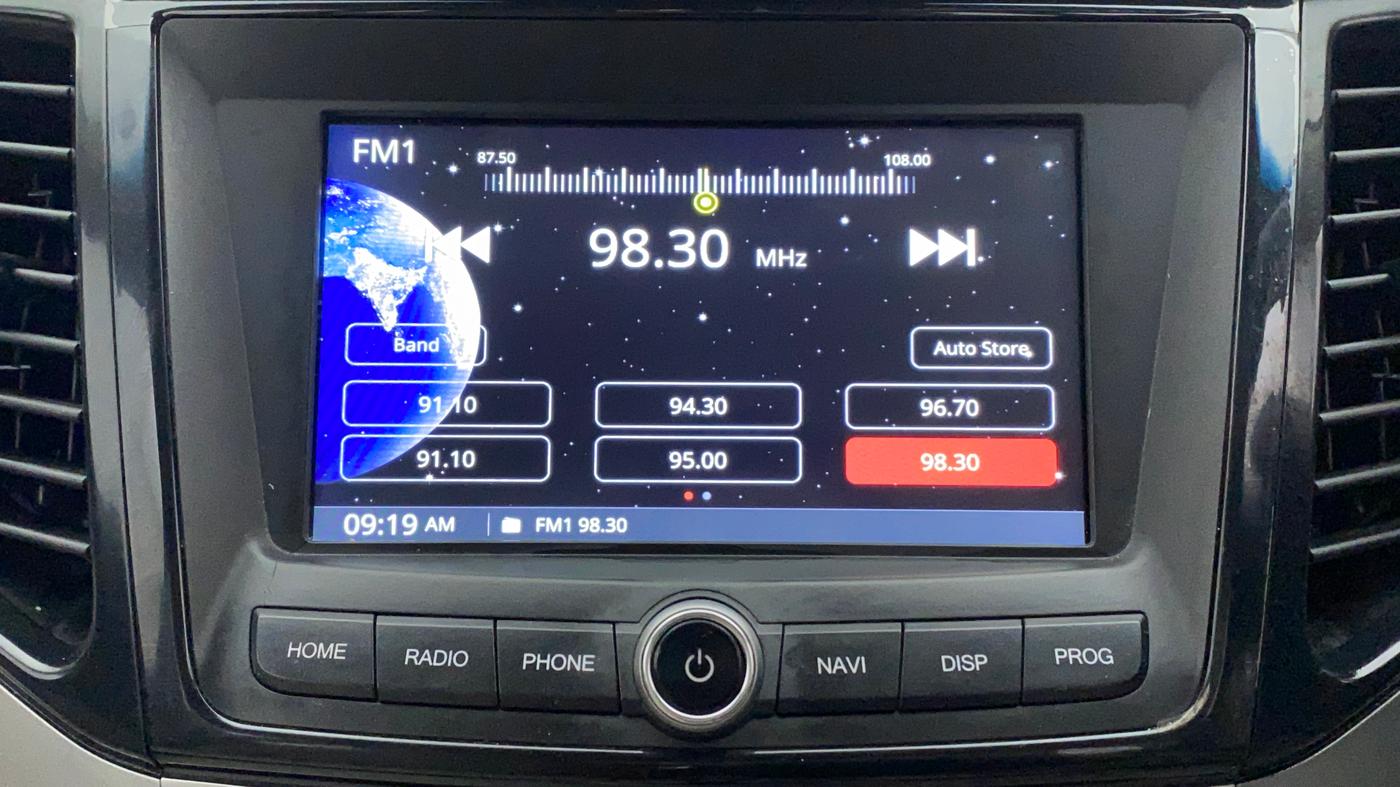 2022 Mahindra XUV300 W8 (O) 1.2 PETROL AMT, Petrol, Automatic, 13,198 km, Infotainment System