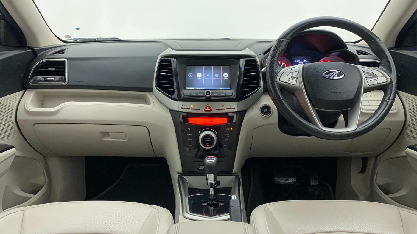 2022 Mahindra XUV300 W8 (O) 1.2 PETROL AMT, Petrol, Automatic, 13,198 km, Dashboard