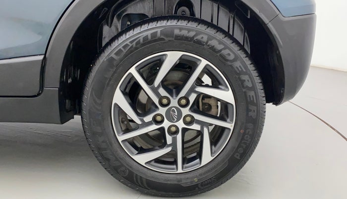 2022 Mahindra XUV300 W8 (O) 1.2 PETROL AMT, Petrol, Automatic, 13,198 km, Left Rear Wheel