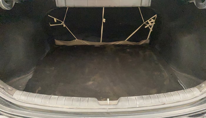 2019 Hyundai Verna 1.6 VTVT SX, Petrol, Manual, 85,368 km, Boot Inside