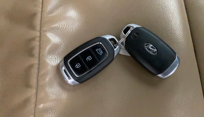 2019 Hyundai Verna 1.6 VTVT SX, Petrol, Manual, 85,368 km, Key Close Up