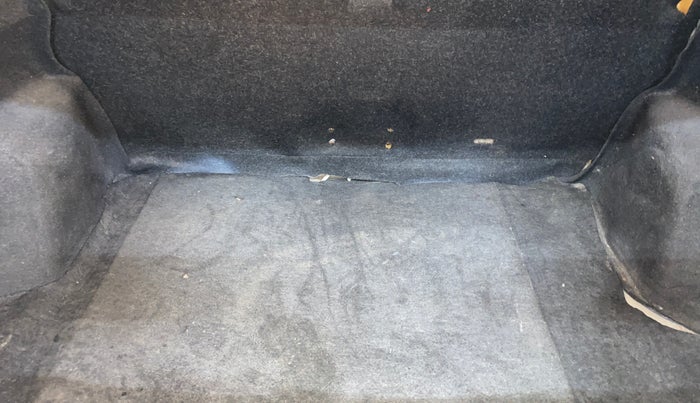 2014 Maruti Swift Dzire VXI, Petrol, Manual, 58,432 km, Boot Inside