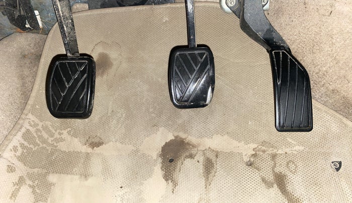 2014 Maruti Swift Dzire VXI, Petrol, Manual, 58,432 km, Pedals