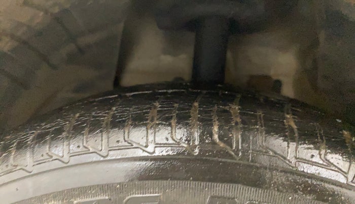 2014 Tata Zest XMS PETROL, Petrol, Manual, 28,842 km, Left Front Tyre Tread