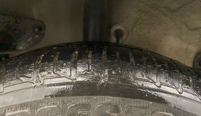 2014 Tata Zest XMS PETROL, Petrol, Manual, 28,842 km, Right Rear Tyre Tread