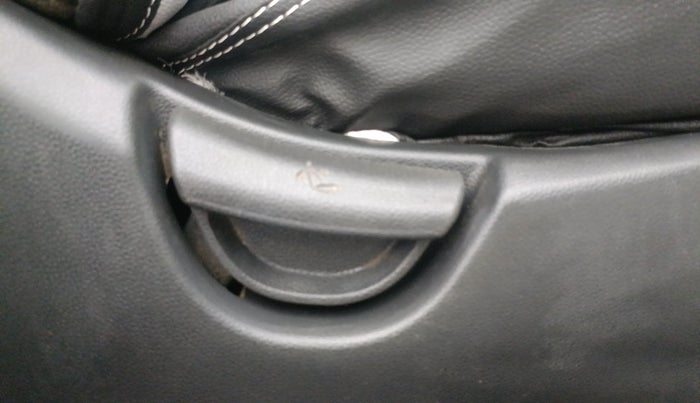 2017 Hyundai Grand i10 SPORTZ (O) AT 1.2 KAPPA VTVT, Petrol, Automatic, 84,942 km, Driver Side Adjustment Panel