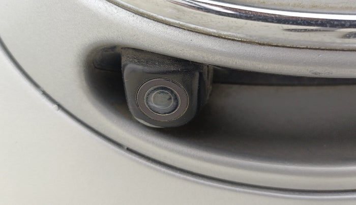 2017 Hyundai Grand i10 SPORTZ (O) AT 1.2 KAPPA VTVT, Petrol, Automatic, 84,942 km, Parking Camera