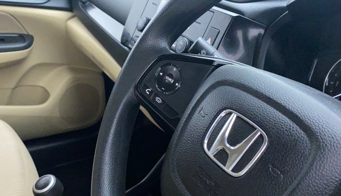2019 Honda Amaze 1.2L I-VTEC V, Petrol, Manual, 11,379 km, Steering wheel - Sound system control not functional