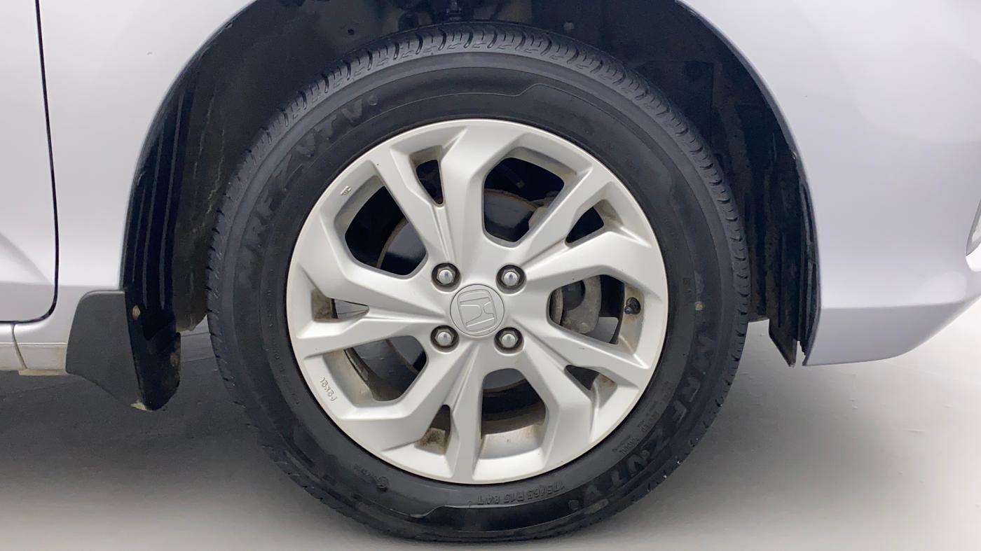 2019 Honda Amaze 1.2L I-VTEC V, Petrol, Manual, 11,379 km, Right Front Wheel