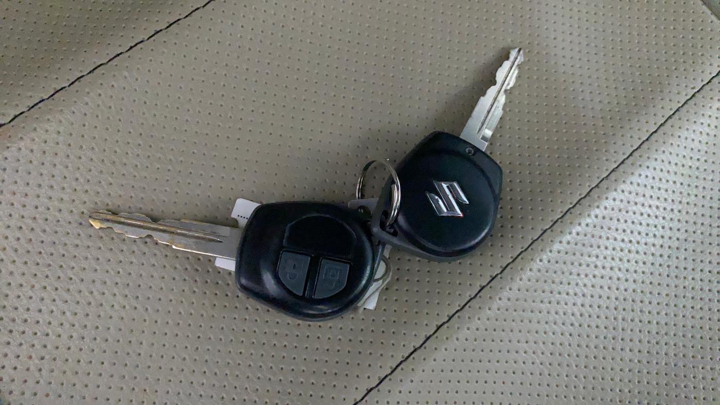 2018 Maruti Wagon R 1.0 VXI AMT, CNG, Automatic, 29,362 km, Key Close Up