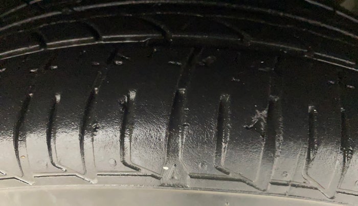 2022 Tata Tiago XTA PETROL, Petrol, Automatic, 43,765 km, Right Front Tyre Tread