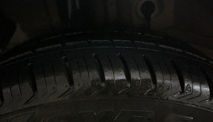 2015 Hyundai Elite i20 ASTA 1.2, Petrol, Manual, 54,223 km, Right Rear Tyre Tread