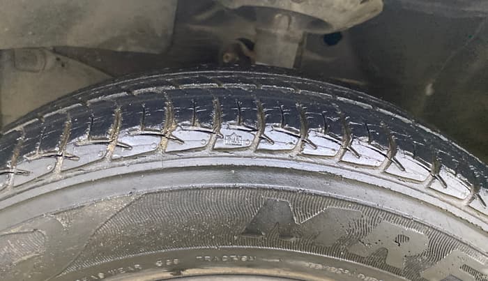 2013 Honda Amaze 1.2L I-VTEC S, Petrol, Manual, 11,486 km, Left Front Tyre Tread