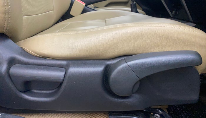 2017 Honda City 1.5L I-VTEC SV, Petrol, Manual, 84,980 km, Driver Side Adjustment Panel