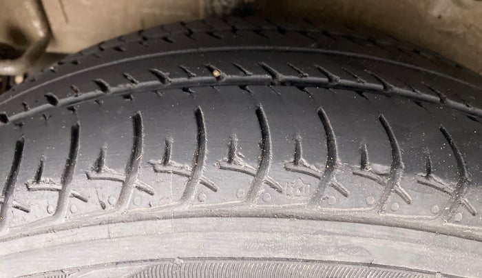 2015 Maruti Celerio VXI d, Petrol, Manual, 46,110 km, Right Rear Tyre Tread