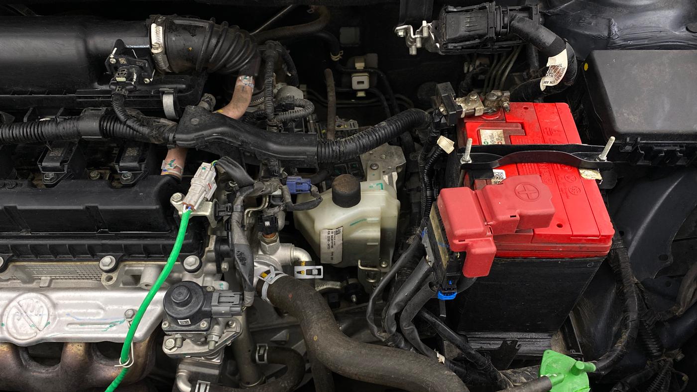 2023 Maruti Swift VXI AMT, Petrol, Automatic, 24,184 km, Engine View - Left