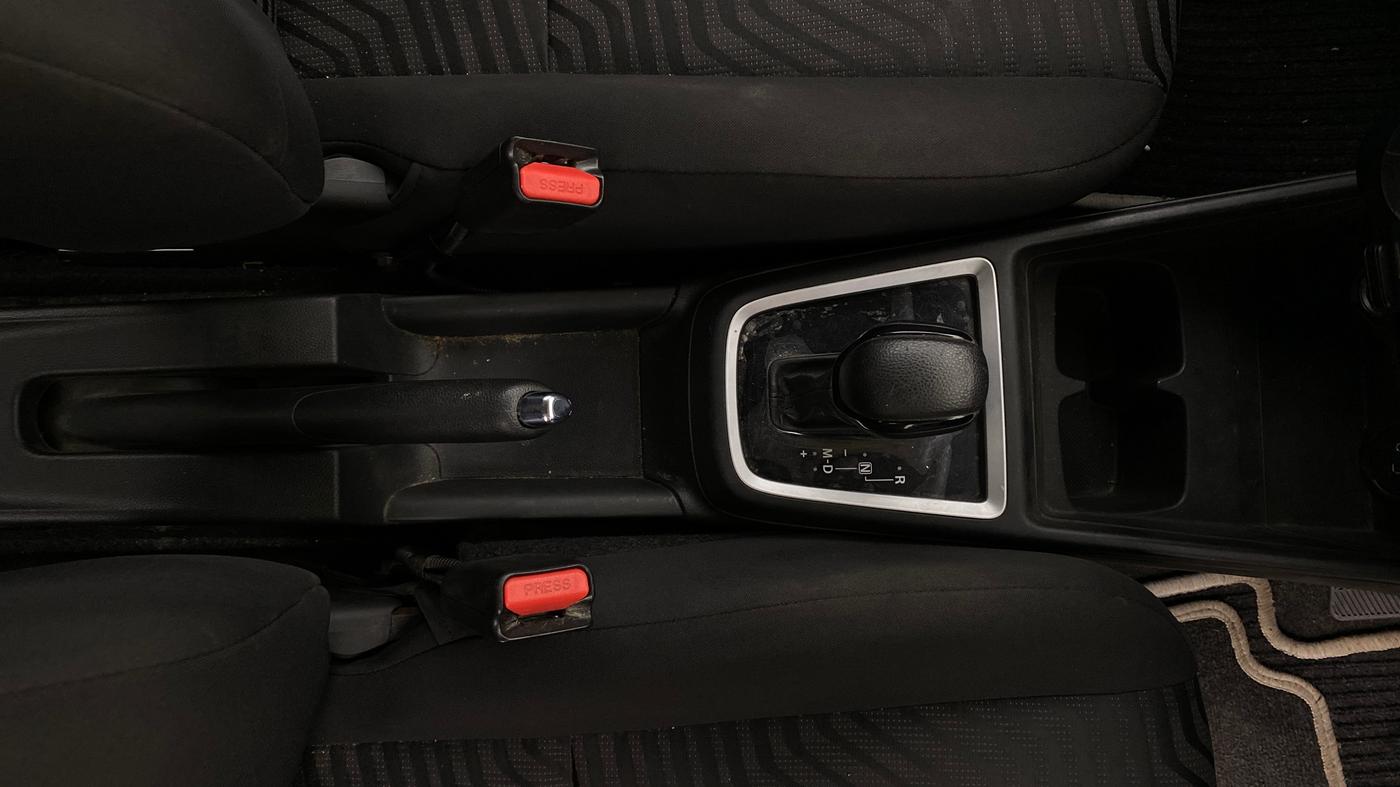 2023 Maruti Swift VXI AMT, Petrol, Automatic, 24,184 km, Gear Lever