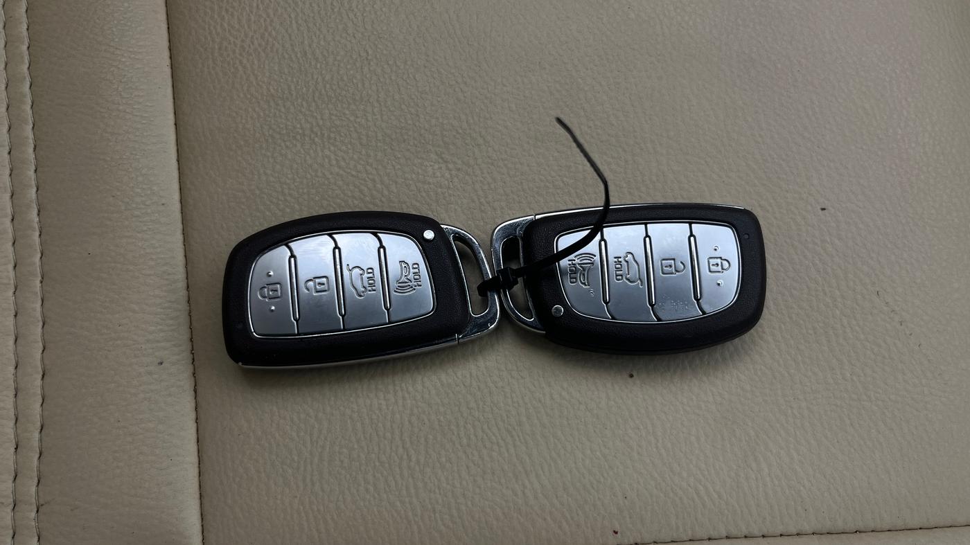 2019 Hyundai VENUE SX PLUS 1.0 TURBO DCT, Petrol, Automatic, 39,690 km, Key Close Up