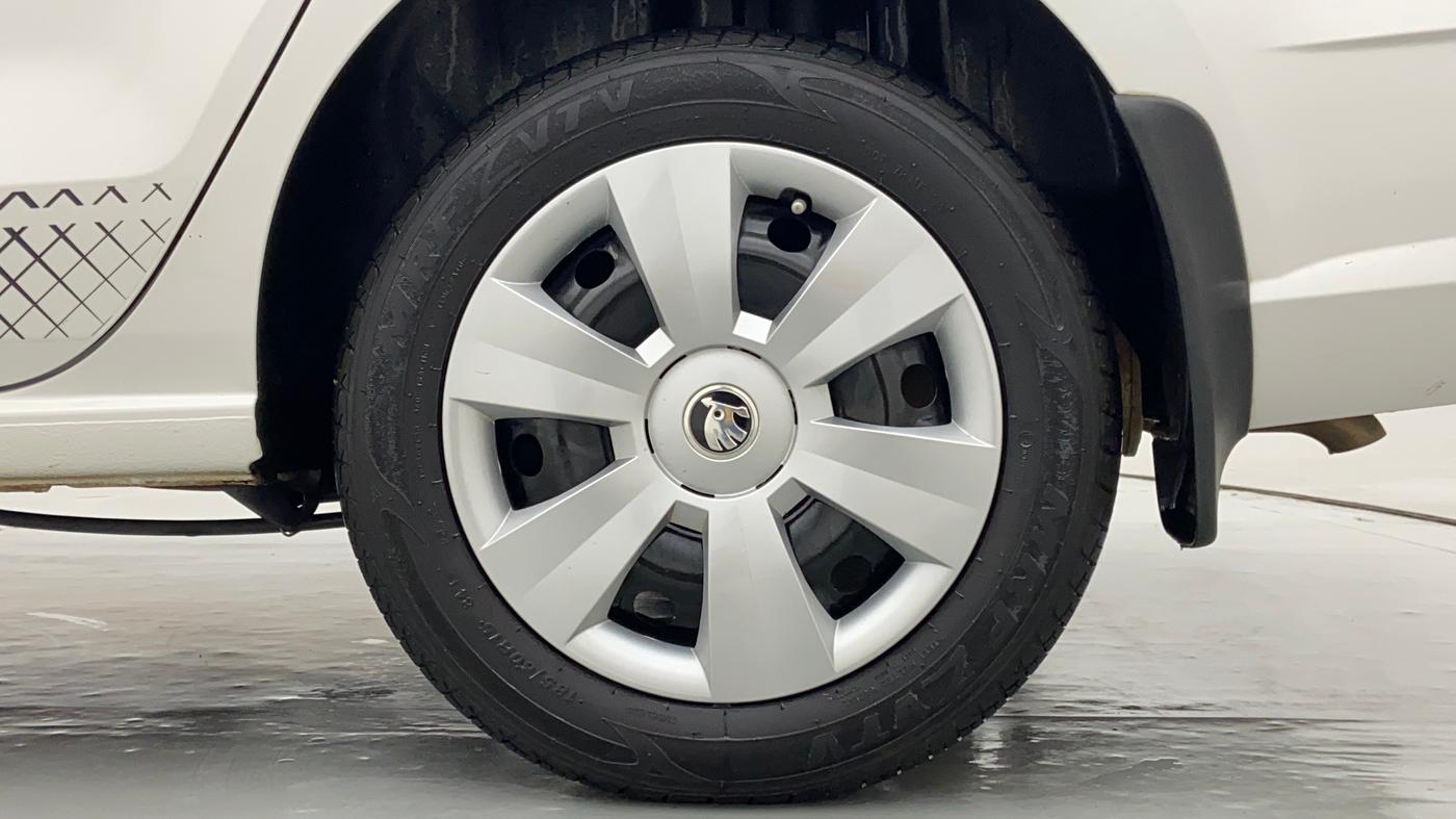 2020 Skoda Rapid ACTIVE 1.0 TSI AT, Petrol, Automatic, 11,881 km, Left Rear Wheel