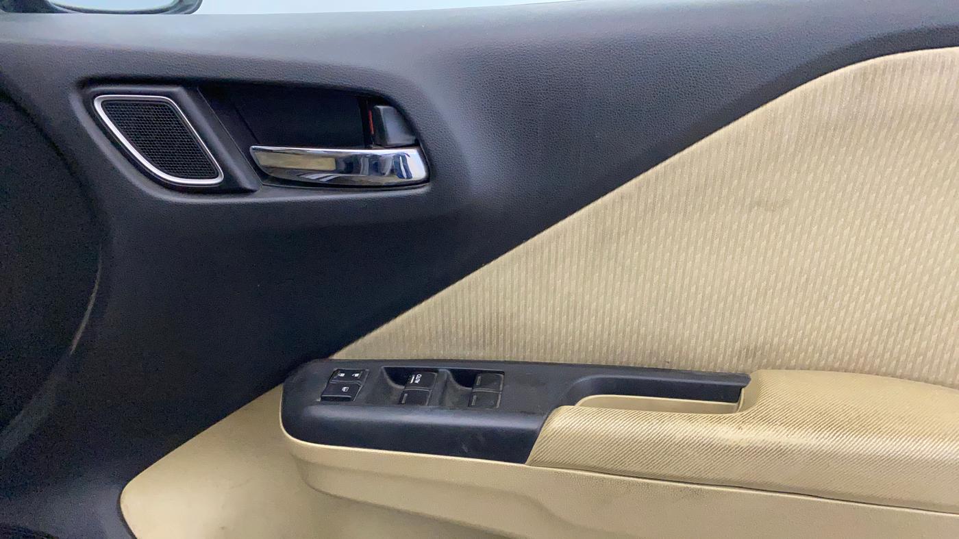 2017 Honda City 1.5L I-VTEC V MT, Petrol, Manual, 89,442 km, Driver Side Door Panels Control
