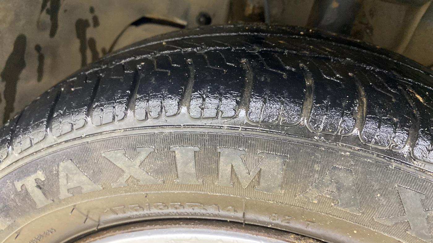 2018 Tata TIAGO NRG PETROL, CNG, Manual, 89,100 km, Left Front Tyre Tread