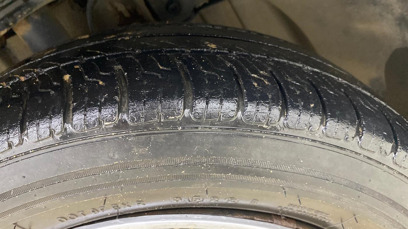 2018 Tata TIAGO NRG PETROL, CNG, Manual, 89,100 km, Right Front Tyre Tread