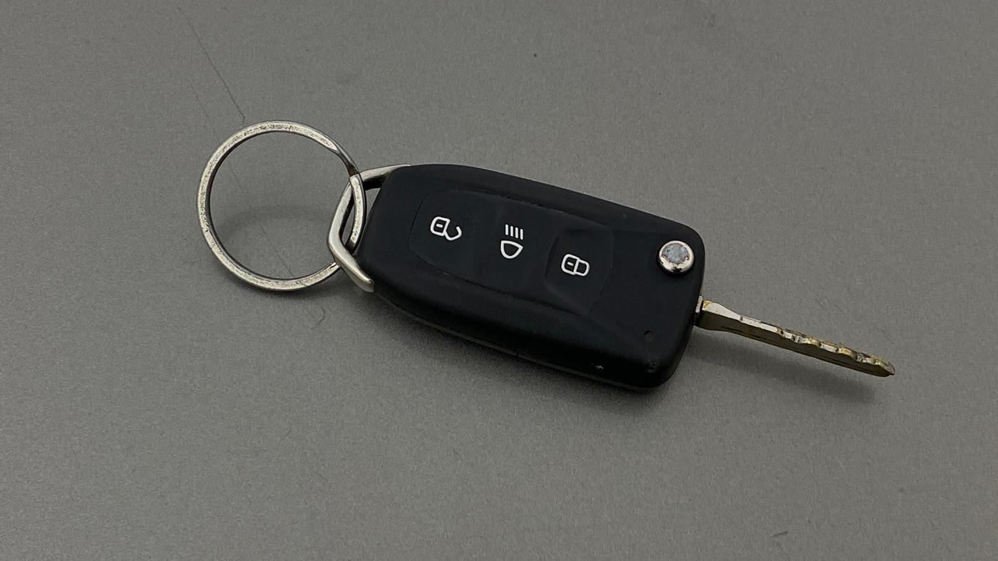2018 Tata TIAGO NRG PETROL, CNG, Manual, 89,100 km, Key Close Up