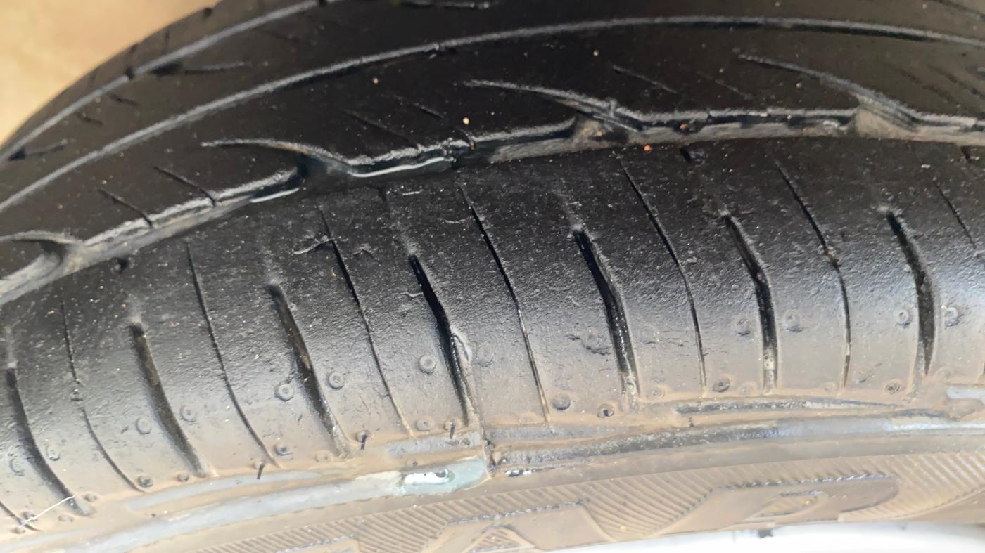 2016 Maruti Alto 800 LXI, Petrol, Manual, 56,708 km, Left Front Tyre Tread