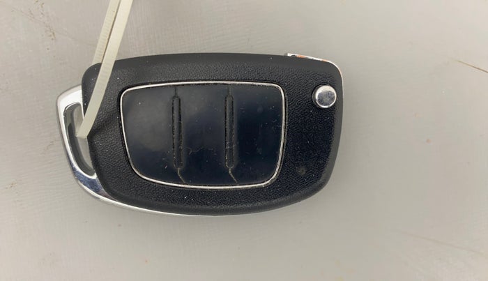 2015 Hyundai Xcent S 1.2, Petrol, Manual, 59,718 km, Key Close Up