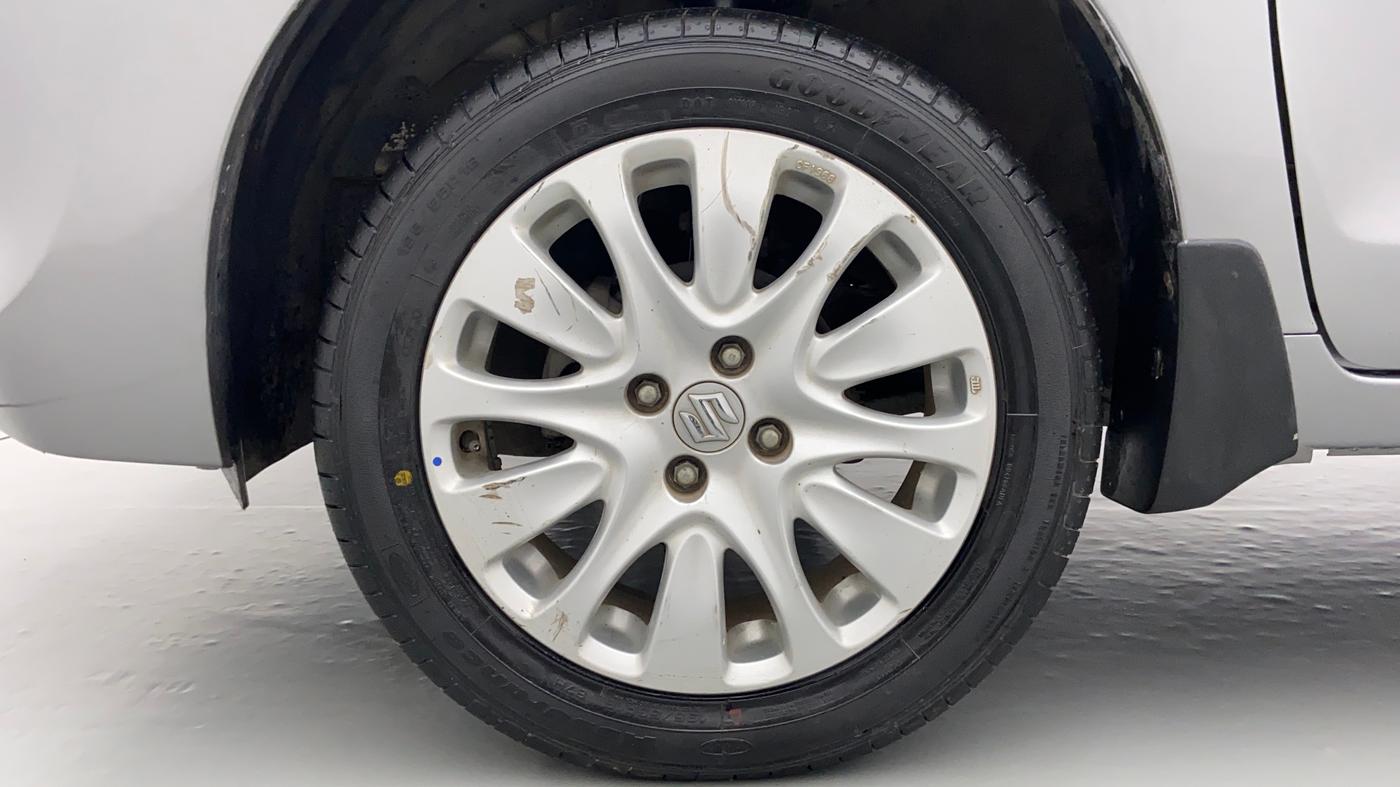 2015 Maruti Baleno ZETA 1.2 K12, Petrol, Manual, 31,321 km, Left Front Wheel