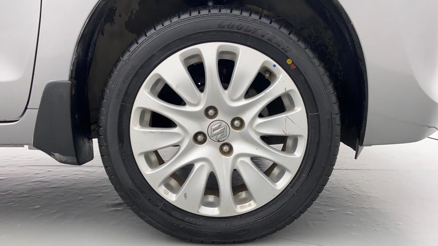 2015 Maruti Baleno ZETA 1.2 K12, Petrol, Manual, 31,321 km, Right Front Wheel