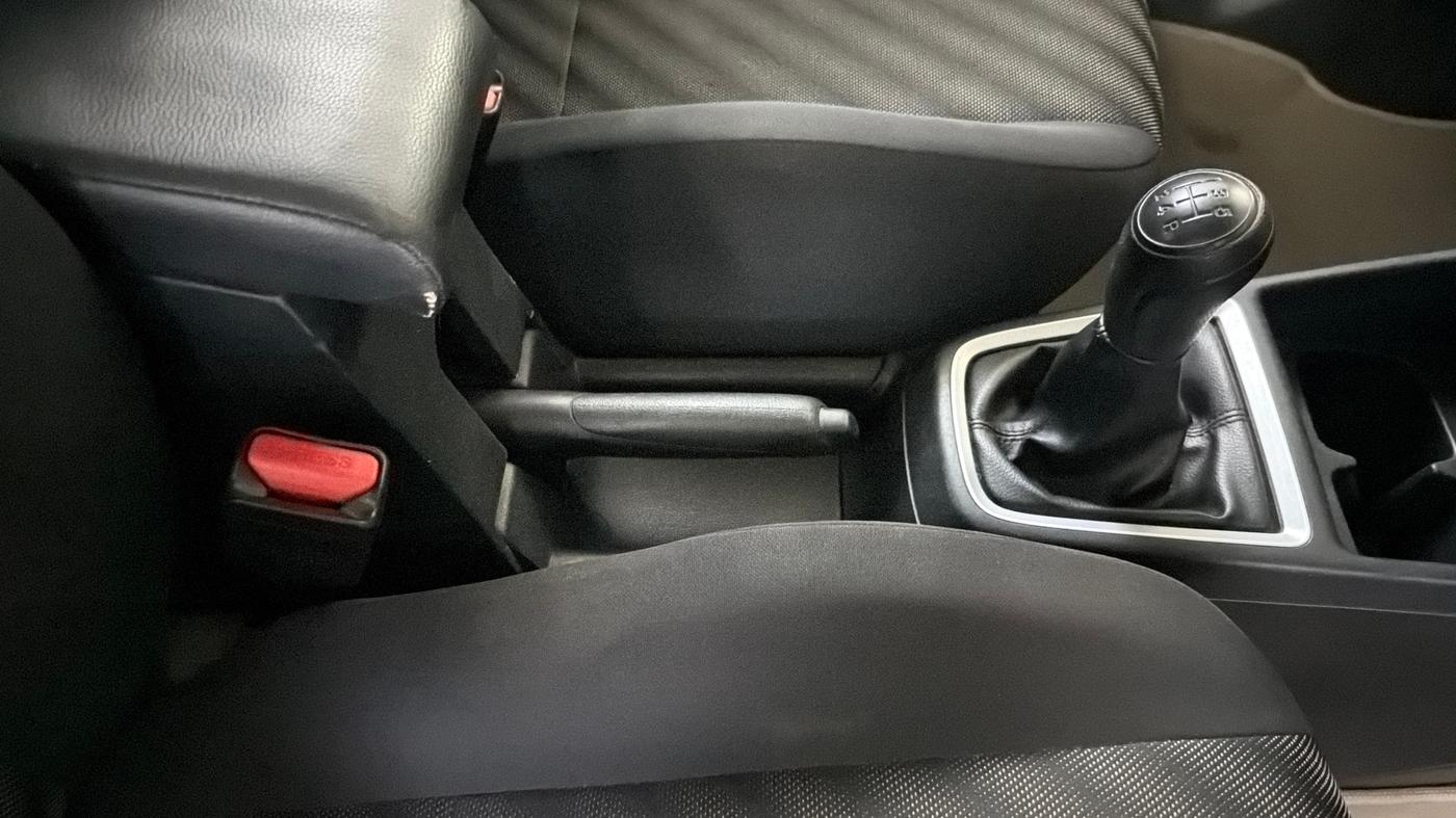 2020 Maruti Swift LXI, Petrol, Manual, 25,491 km, Gear Lever