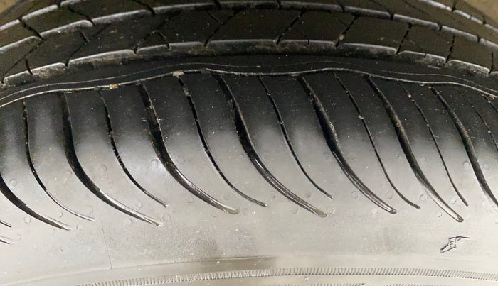 2021 Maruti S Cross ZETA 1.5, Petrol, Manual, 45,187 km, Right Rear Tyre Tread