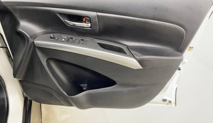 2021 Maruti S Cross ZETA 1.5, Petrol, Manual, 45,187 km, Driver Side Door Panels Control