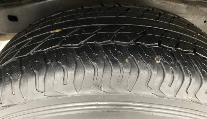 2016 Toyota Fortuner 3.0 MT 4X4, Diesel, Manual, 47,185 km, Right Rear Tyre Tread