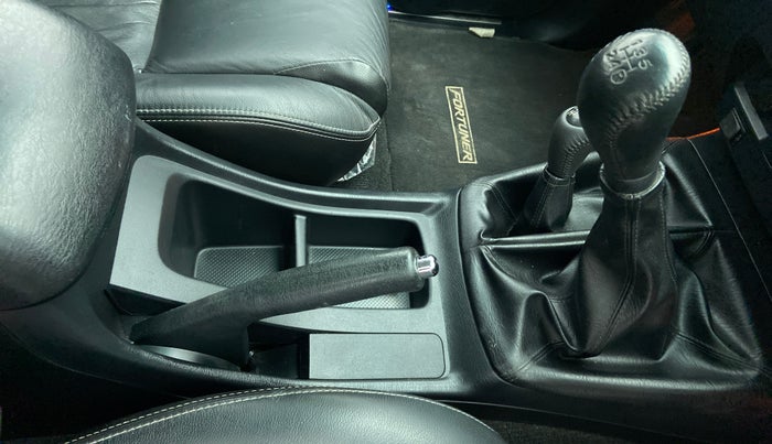 2016 Toyota Fortuner 3.0 MT 4X4, Diesel, Manual, 47,185 km, Gear Lever