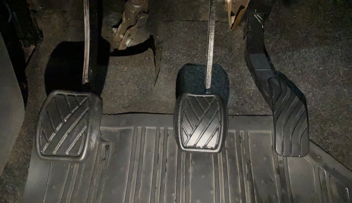 2016 Renault Kwid RXT 0.8, Petrol, Manual, 51,913 km, Pedals