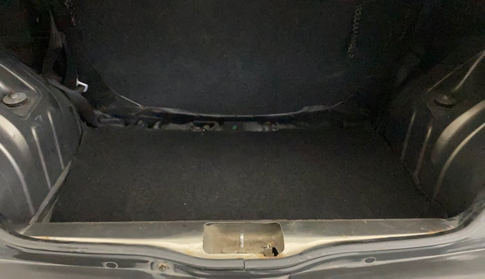 2016 Renault Kwid RXT 0.8, Petrol, Manual, 51,913 km, Boot Inside