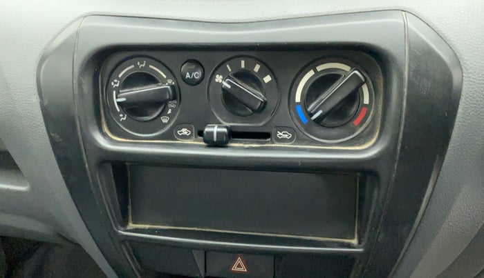 2013 Maruti Alto 800 LX, Petrol, Manual, 57,070 km, AC Unit - Directional switch has minor damage