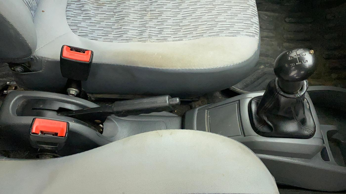 2013 Maruti Alto 800 LX, Petrol, Manual, 57,070 km, Gear Lever