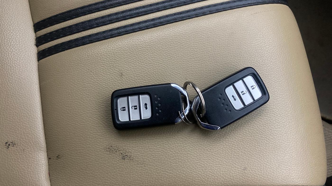 2019 Honda City 1.5L I-VTEC V MT, Petrol, Manual, 52,877 km, Key Close Up