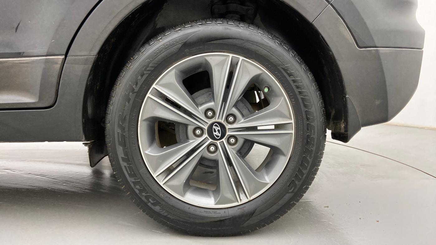 2017 Hyundai Creta SX (O) 1.6 DIESEL, Diesel, Manual, 1,22,535 km, Left Rear Wheel