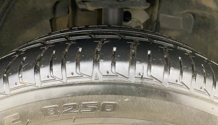 2023 Tata Tiago XE PETROL, Petrol, Manual, 11,219 km, Right Front Tyre Tread