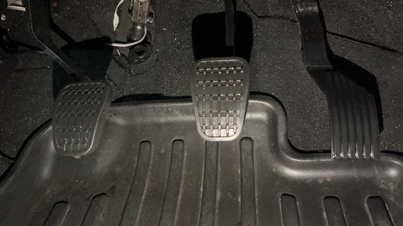 2024 Tata NEXON PURE 1.2 PETROL, CNG, Manual, 20,901 km, Pedals