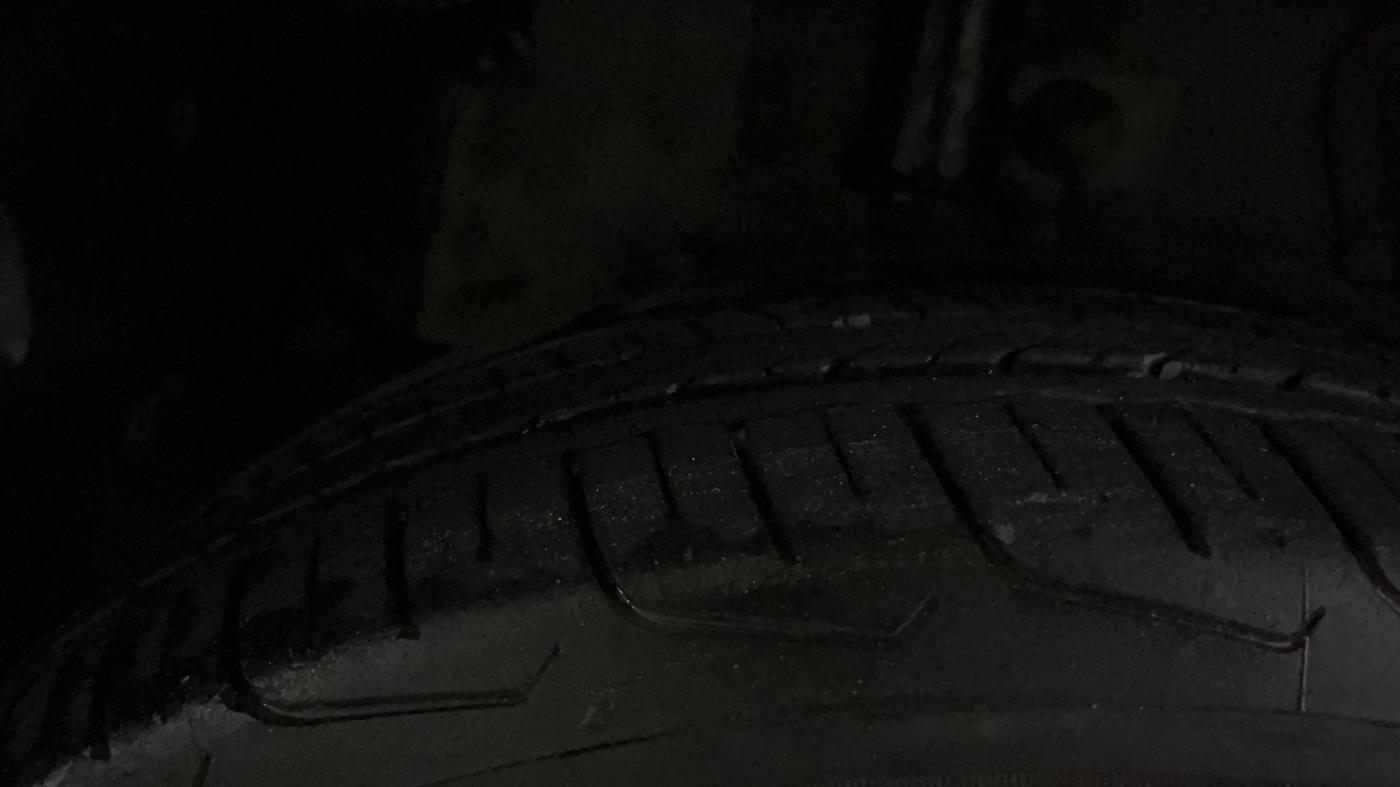 2024 Tata NEXON PURE 1.2 PETROL, CNG, Manual, 20,901 km, Right Rear Tyre Tread