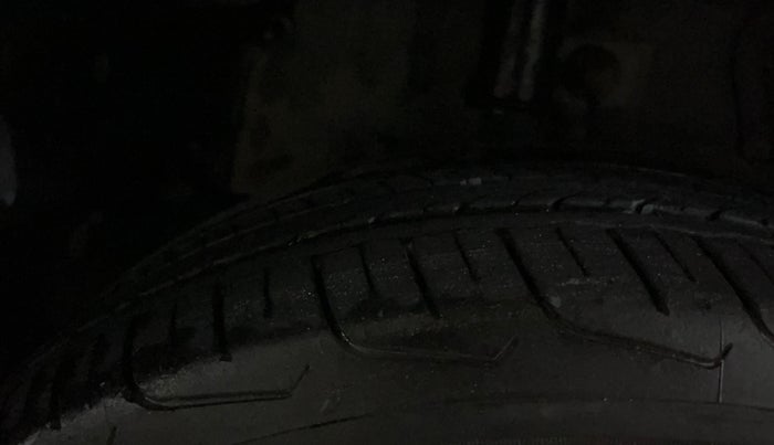 2024 Tata NEXON PURE 1.2 PETROL, CNG, Manual, 20,829 km, Right Rear Tyre Tread