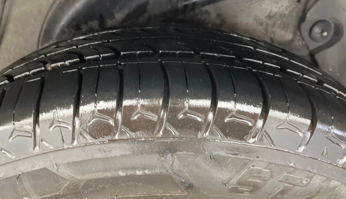 2017 Hyundai Verna 1.4 VTVT, Petrol, Manual, 53,984 km, Left Rear Tyre Tread