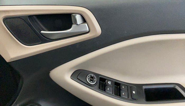 2018 Hyundai Elite i20 MAGNA EXECUTIVE 1.2, CNG, Manual, 73,543 km, Driver Side Door Panels Control