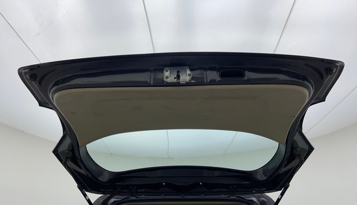 2015 Maruti Ertiga VXI, Petrol, Manual, 89,315 km, Boot Door Open