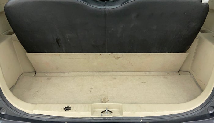 2015 Maruti Ertiga VXI, Petrol, Manual, 89,315 km, Boot Inside